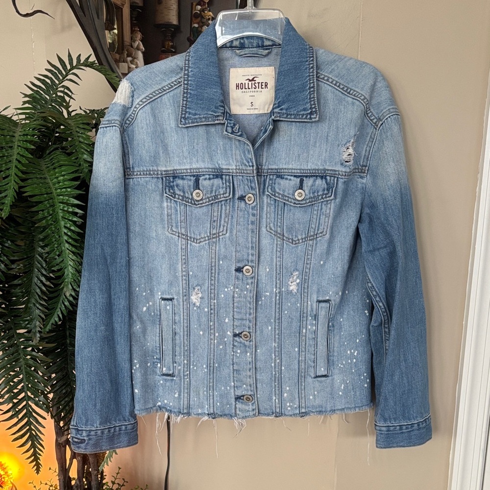 Hollister Distressed Light Blue Wash Raw Hem Splatter Dotted 100% Cotton Cali